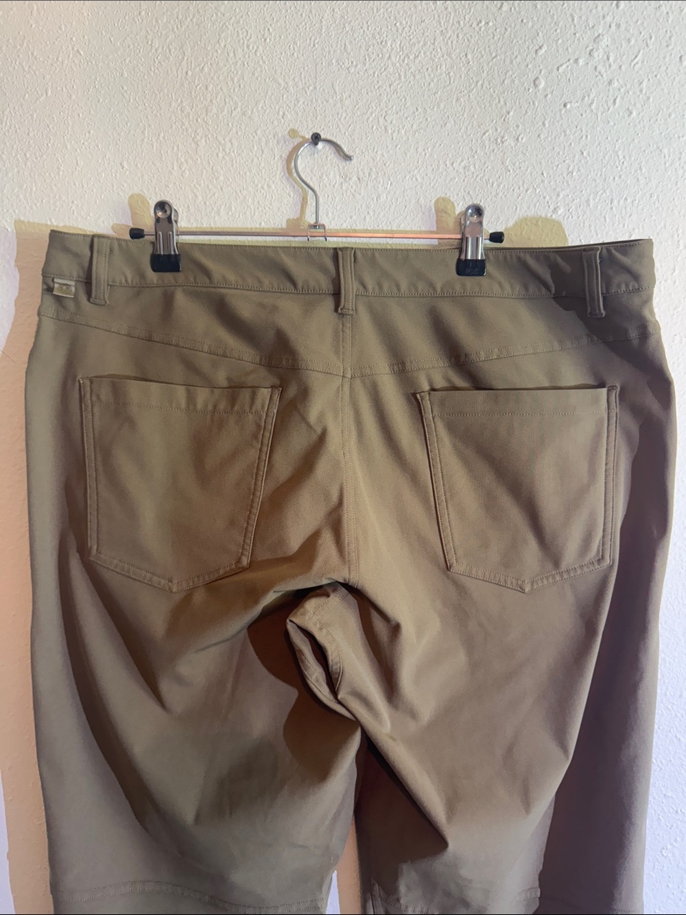 lululemon athletica Men's Olive Tan Chino Pants